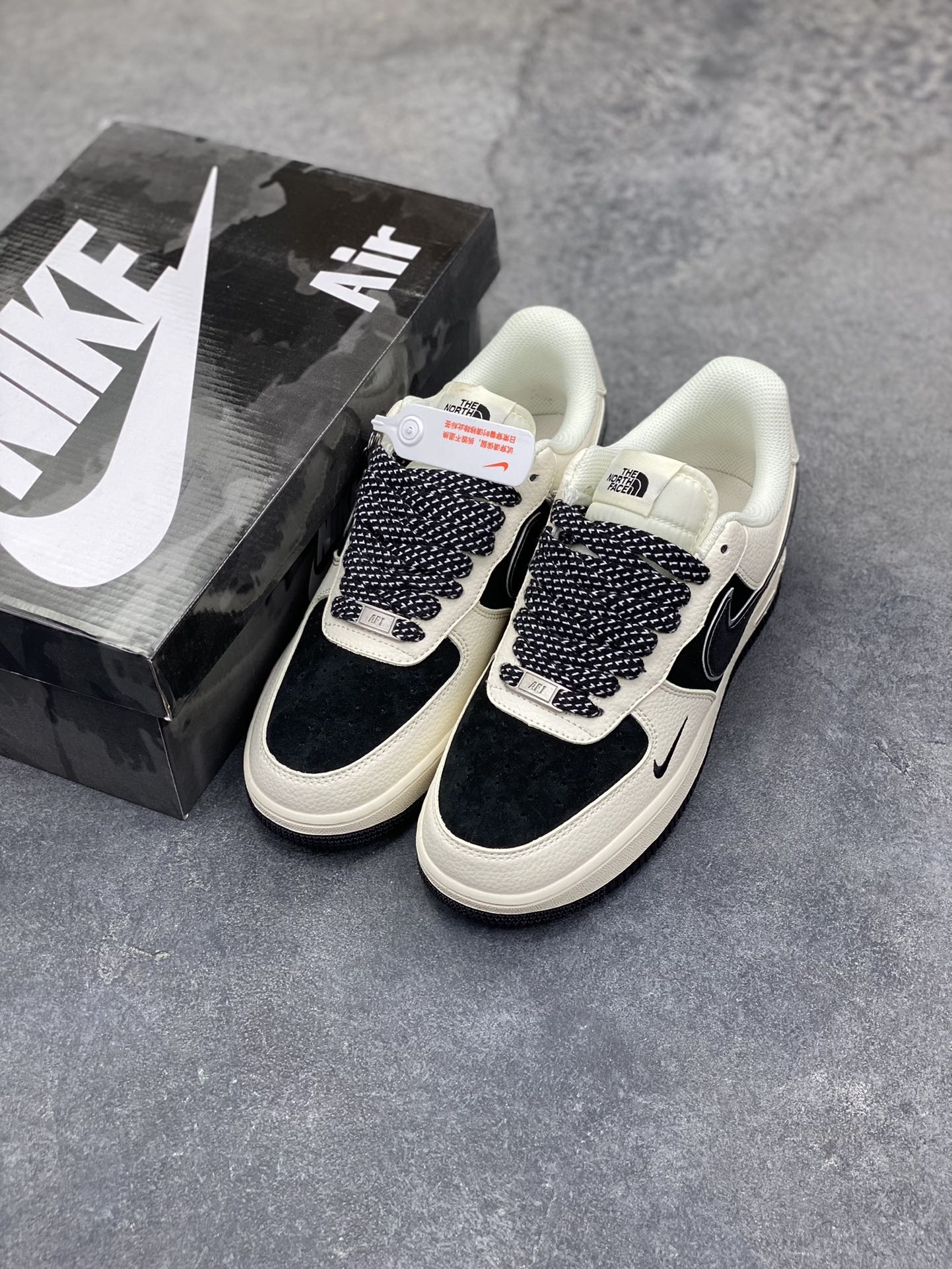 图片[8]-NIke Air Force 1 ‘07 Low 空军一号低帮 运动鞋 休闲鞋 折边针车 工艺难度大 原楦头原纸板 原装鞋盒 定制五金配件 内置全掌气垫 原厂鞋底 货号：QY6818-523 尺码：36 36.5 37.5 38 38.5 39 40 40.5 41 42 42.5 43 44 44.5 45-选品中心