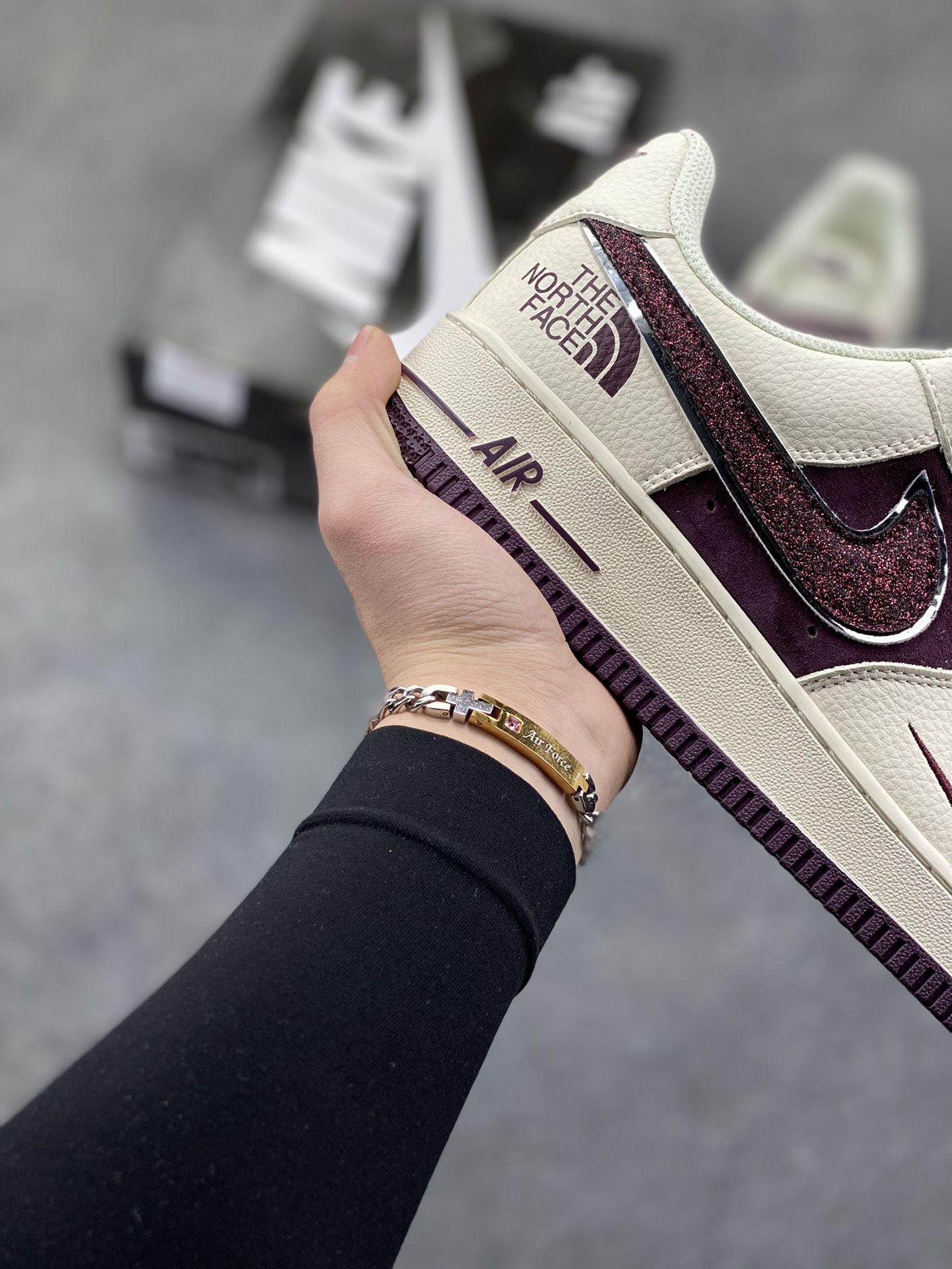 图片[6]-NIke Air Force 1 ‘07 Low 空军一号低帮 运动鞋 休闲鞋 折边针车 工艺难度大 原楦头原纸板 原装鞋盒 定制五金配件 内置全掌气垫 原厂鞋底 货号：QY6818-535 尺码：36 36.5 37.5 38 38.5 39 40 40.5 41 42 42.5 43 44 44.5 45-选品中心