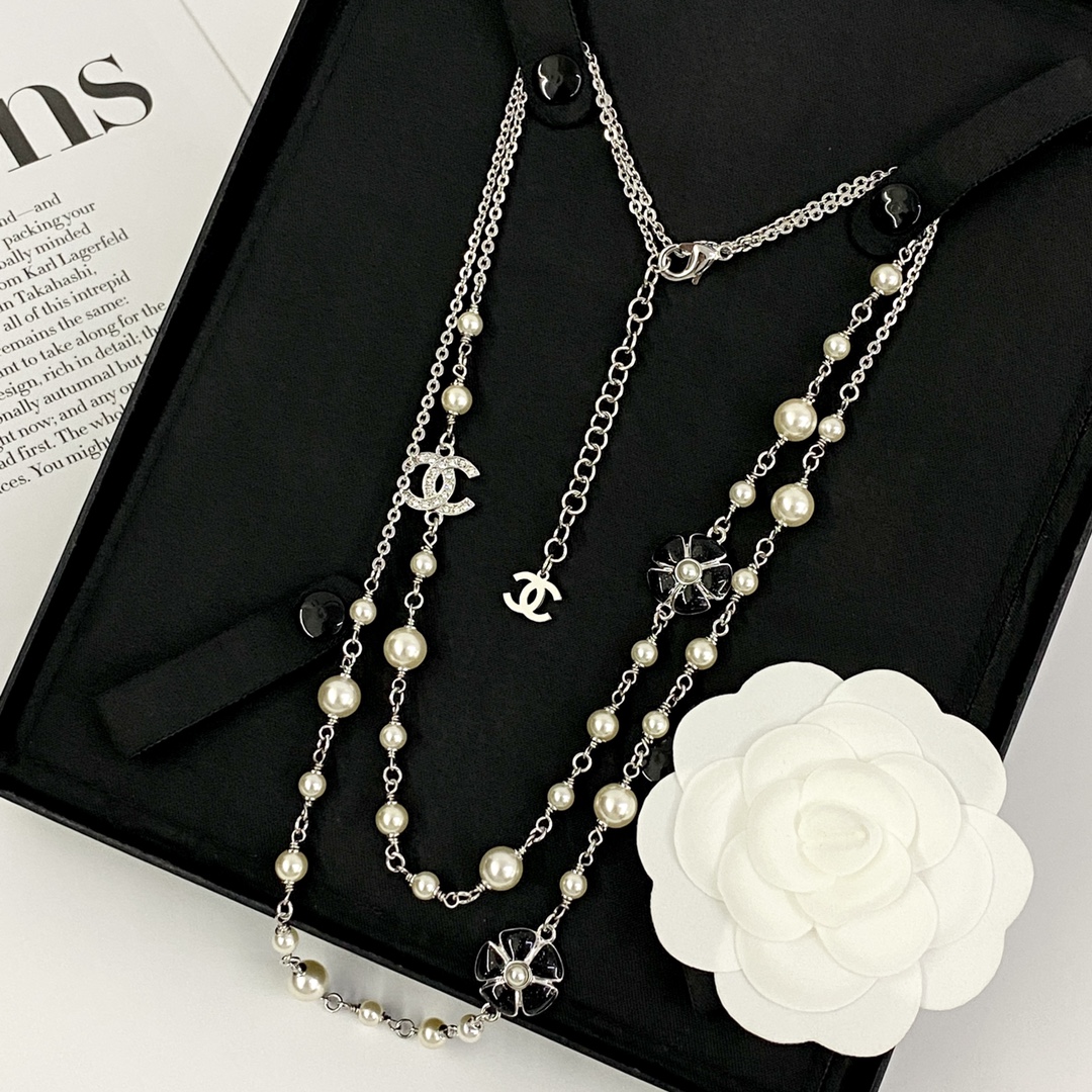 【今日新款】编码N1196 🛍香奈儿项链热销款。爆上新🆕🆕🆕一致官网，专柜同步😎CHAN 26 黑色山茶