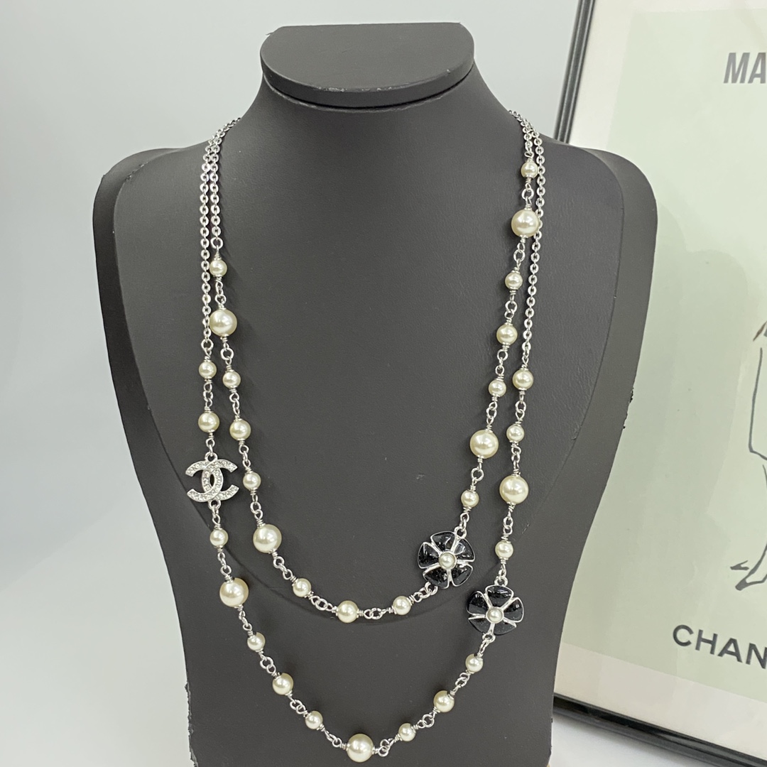 【今日新款】编码N1196 🛍香奈儿项链热销款。爆上新🆕🆕🆕一致官网，专柜同步😎CHAN 26 黑色山茶