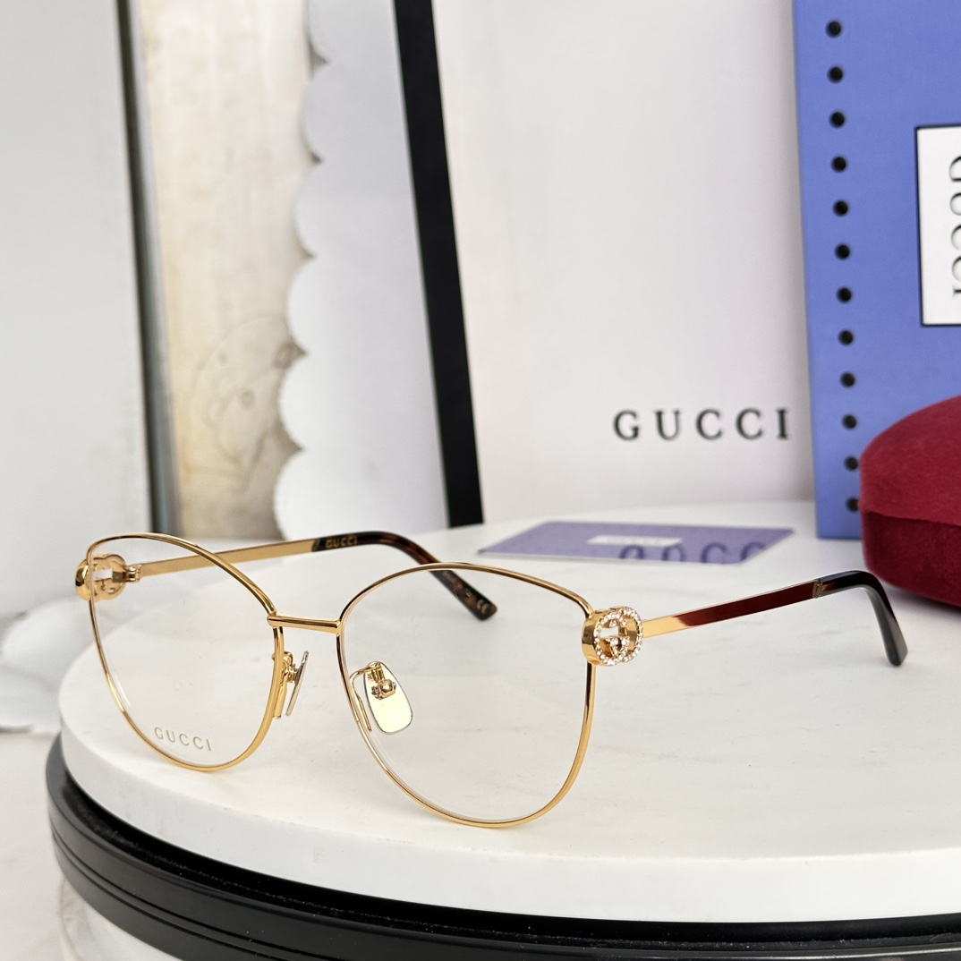 。‼️钻石➕10 GUCC*🐝🐝🐝MODEL：GG2049O🐝🐝🐝SIZE：57口17-135🐝🐝🐝