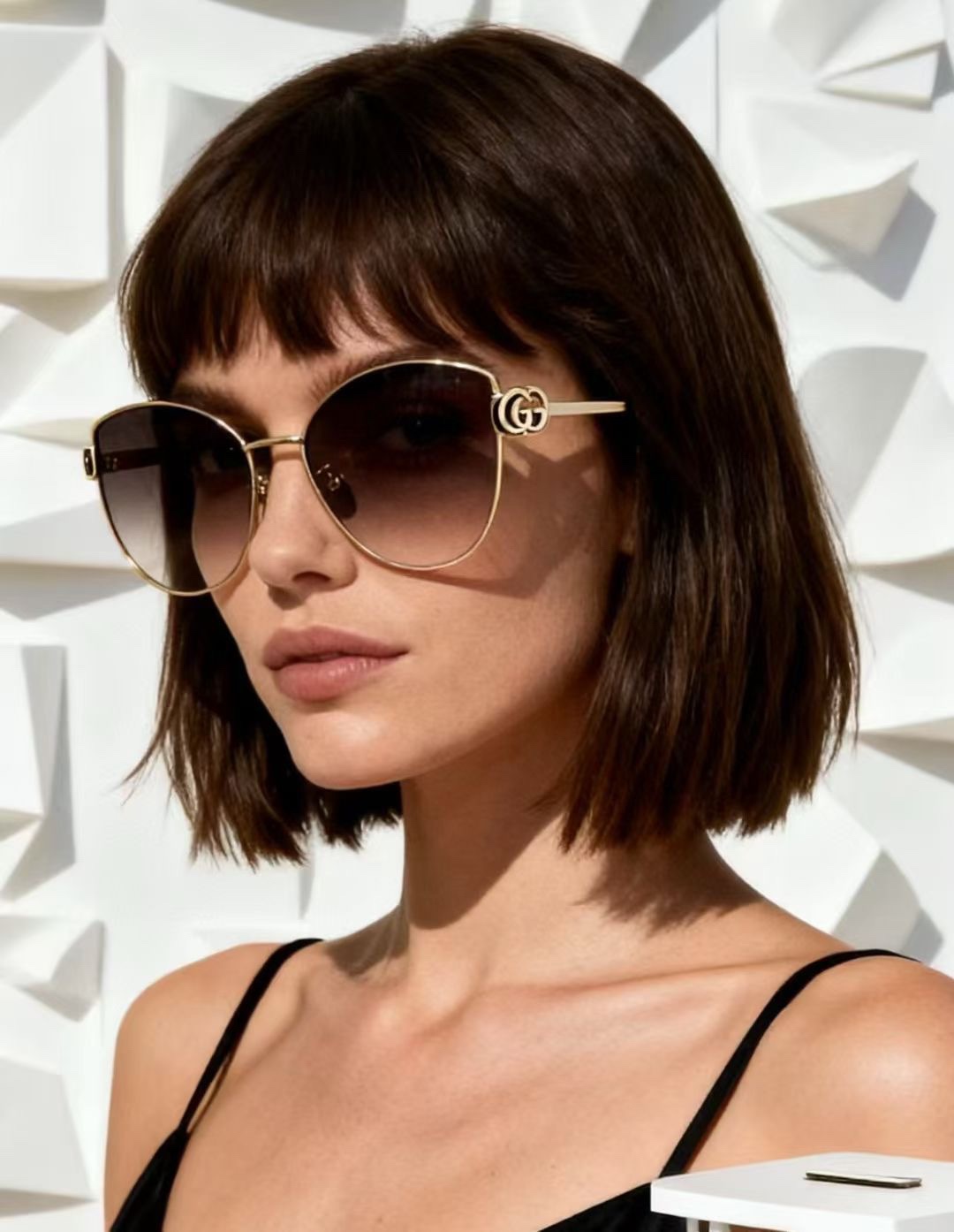 ‼️钻石➕10 官网图 GUCC*🐝🐝🐝MODEL：GG2049O🐝🐝🐝SIZE：57口17-135🐝🐝