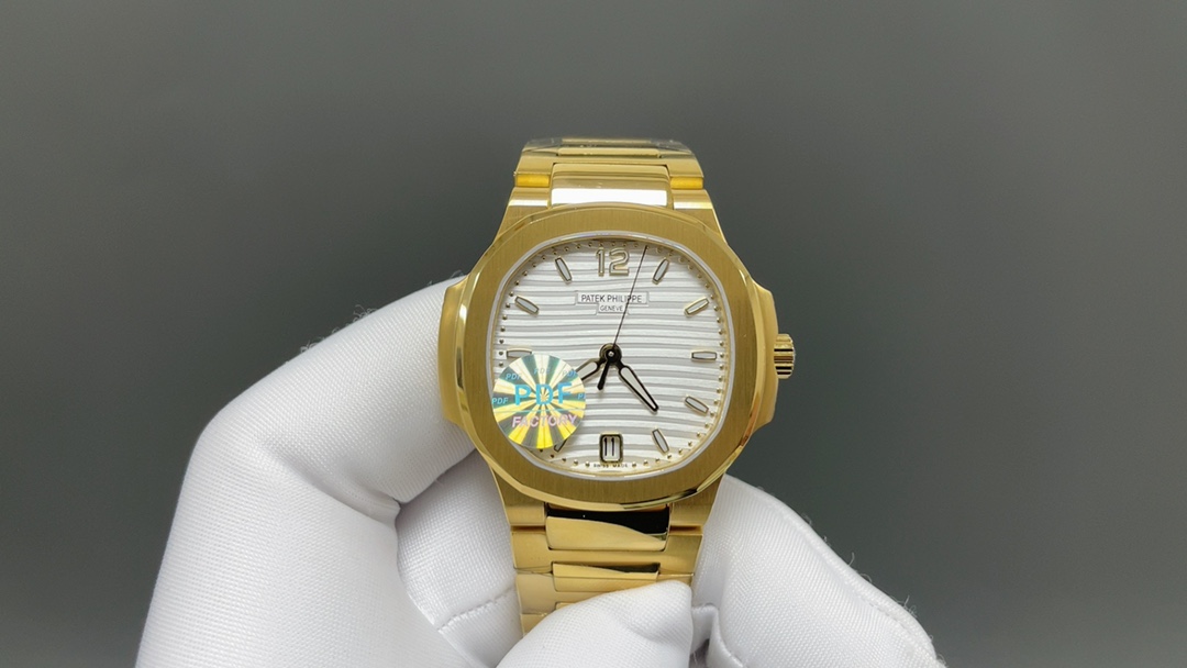 NO:670415,PDF Factory2025 Wall Crack Recommended PDF Version All-in-one Patek Nautilus Series High-Value Women's Watch [2025 Super God's Top Version] Patek Philippe Sports Elegant Nautilus Women's Watch P is coming!  Welcome to compare the details 1. Equipped with an exclusive customized version of Cal.324 all-in-one automatic movement (not an ordinary plywood machine), the time can be adjusted without stopping seconds, the time can be adjusted without stopping seconds, special kinetic energy storage of 45 hours, vibration frequency of 28800 per hour. 2316L customized ergonomic strap!  3The size of the watch is 35.2MM and the thickness is 8.6mm, which is consistent with the original!  4. Inlaid with 56 Swarovski crystal diamonds, the same number as genuine diamonds. 5. The watch mirror is double-sided anti-glare sapphire crystal glass. 6. The color and luminous effect of the words are consistent with the genuine product.  philippe19860909PDF Factory2025 墙裂推荐PDF版本一体机 百达鹦鹉螺系列高颜值女表【2025超神之作 顶级版本】百达.翡丽运动优雅鹦鹉螺女款腕表P强势来袭！欢迎对比细节 1搭配独家定制版Cal.324一体机自动机芯(非普通夹板机）,调时不停秒,调时不停秒,特惠动能储存45小时,振频28800每小时. 2316L定制级人体工程学表带！ 3腕表尺寸35.2MM,厚度8.6mm与原装一致！ 4镶嵌56颗施华洛世奇水晶钻与正品钻石数量一致 . 5表镜双面防眩目蓝宝石水晶玻璃. 6字面色泽夜光效果均与正品一致. “没人能拥有百达翡丽,只不过为下一代保管而已.” 优雅大气 完美演绎职场女性的时尚品味,在优雅之余又不失强悍霸气. PDF Factory2025匠心力作 欢迎表友品鉴,,swarovski,patek philippe,Watch