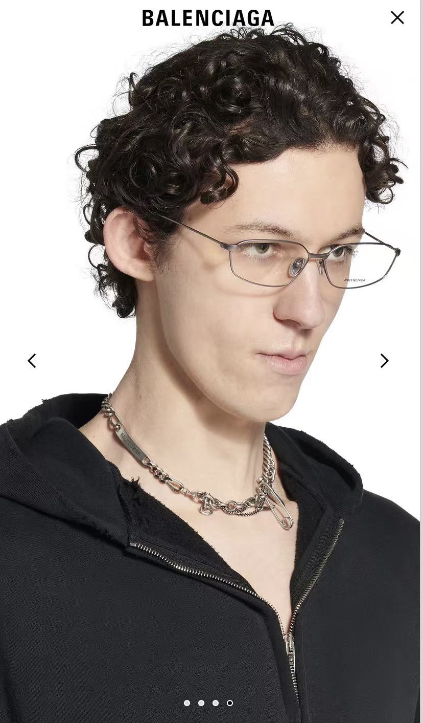 】巴黎世家 Balenciaga 项链/手链 两用 简单大方 大牌金质感饱满 ，搭配衣服超好看 ！