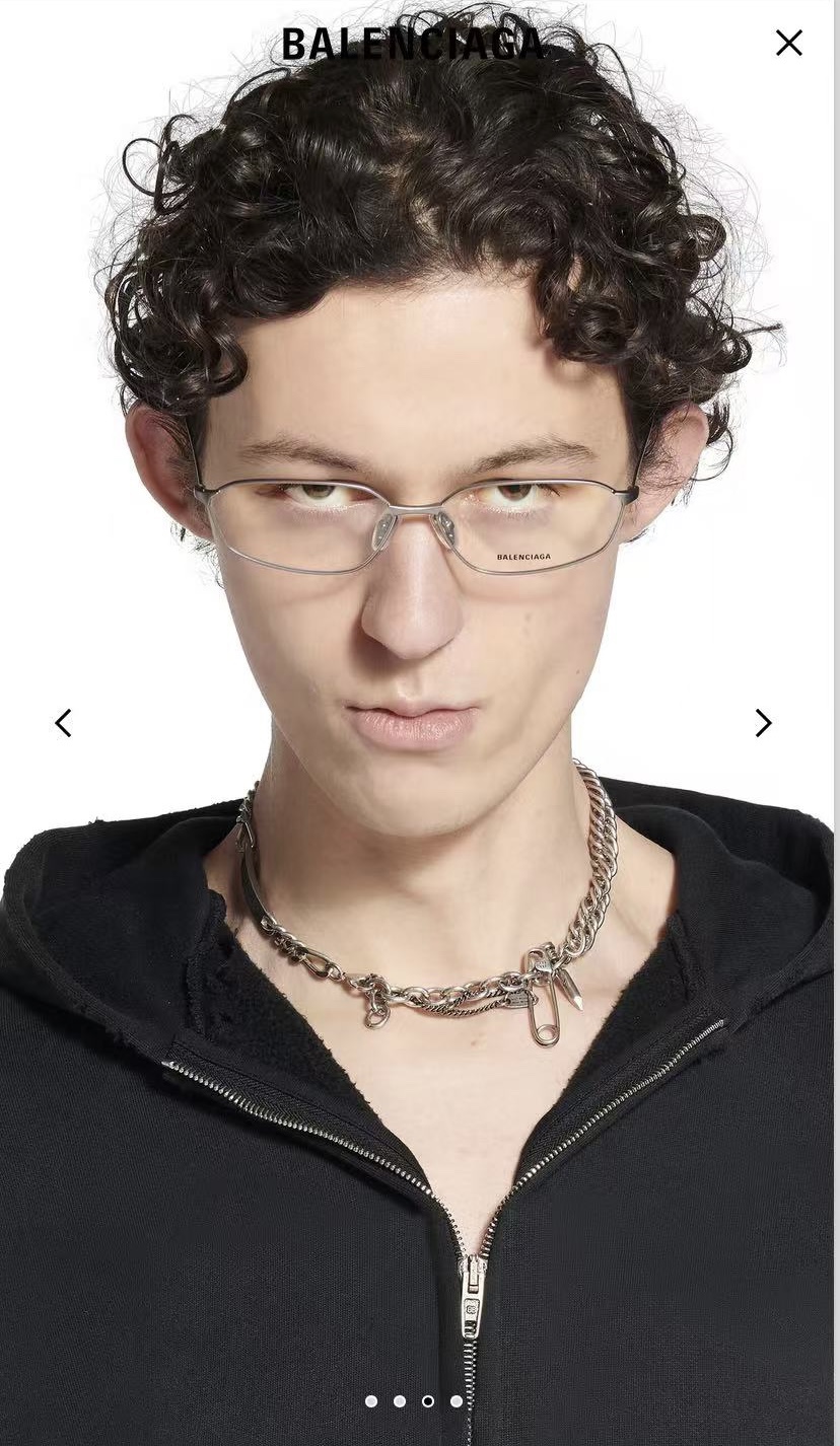 】巴黎世家 Balenciaga 项链/手链 两用 简单大方 大牌金质感饱满 ，搭配衣服超好看 ！