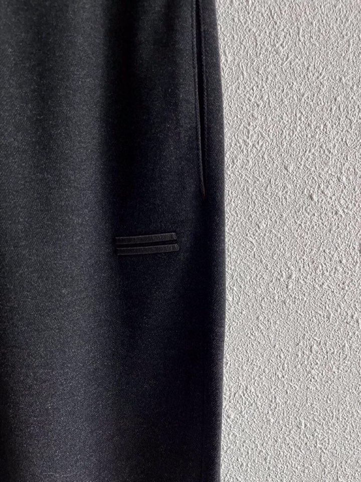 Ermenegildo Zegna 杰尼亚秋冬新款男士直筒运动裤，羊绒羊毛混纺面料休闲裤、三标齐、松紧腰