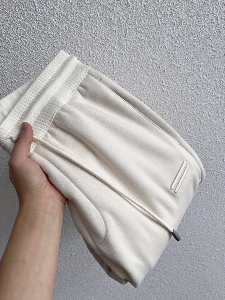 Ermenegildo Zegna 杰尼亚秋冬新款男士直筒运动裤，羊绒羊毛混纺面料休闲裤、三标齐、松紧腰