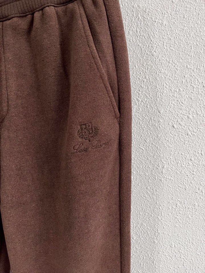 Loro Piana 诺悠翩雅lP🆕 秋冬保暖有型高密度毛巾面混纺松紧腰直脚休闲裤，经典百搭 标志刺绣的