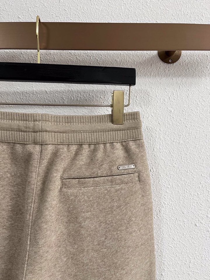 Loro Piana 诺悠翩雅lP🆕 秋冬保暖有型高密度毛巾面混纺松紧腰直脚休闲裤，经典百搭 标志刺绣的