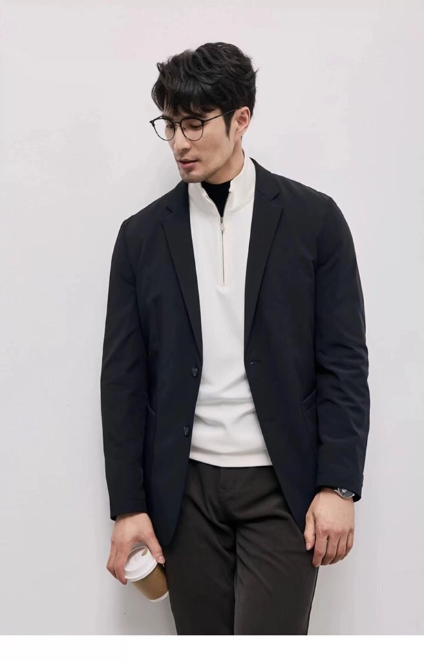 Armani 阿玛尼2025秋冬百搭休闲爆款轻溥鹅绒羽绒西装单西，二色齐发，蓝色与黑色；简约干净；轻盈保