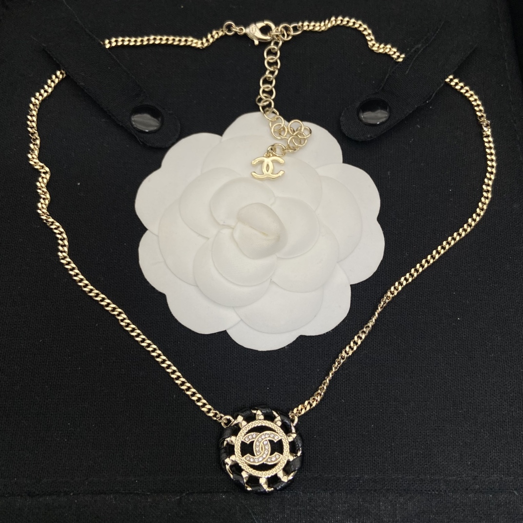 two ️⃣ color🦢 Chanel's new round leather necklace 🖤🧡Sweet Cool Style - Jewelry 2