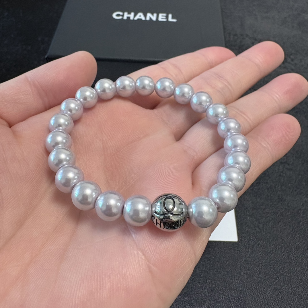 Chanel 香奈儿Chanel字母双C高级进口珍珠浅紫色