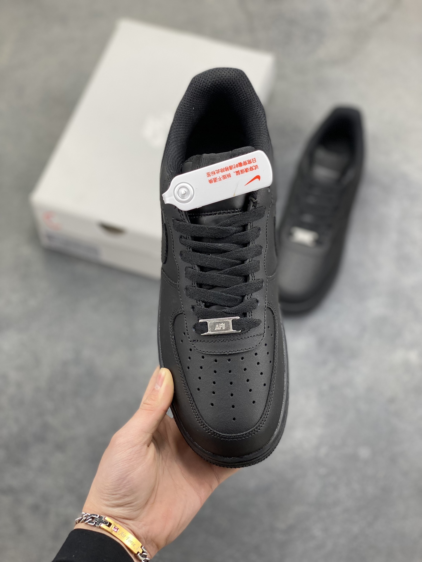 图片[2]-NIke Air Force 1 ‘07 Low 空军一号低帮 运动鞋 休闲鞋 折边针车 工艺难度大 原楦头原纸板 原装鞋盒 定制五金配件 内置全掌气垫 原厂鞋底 货号：CW2288-001 尺码：36 36.5 37.5 38 38.5 39 40 40.5 41 42 42.5 43 44 44.5 45-选品中心