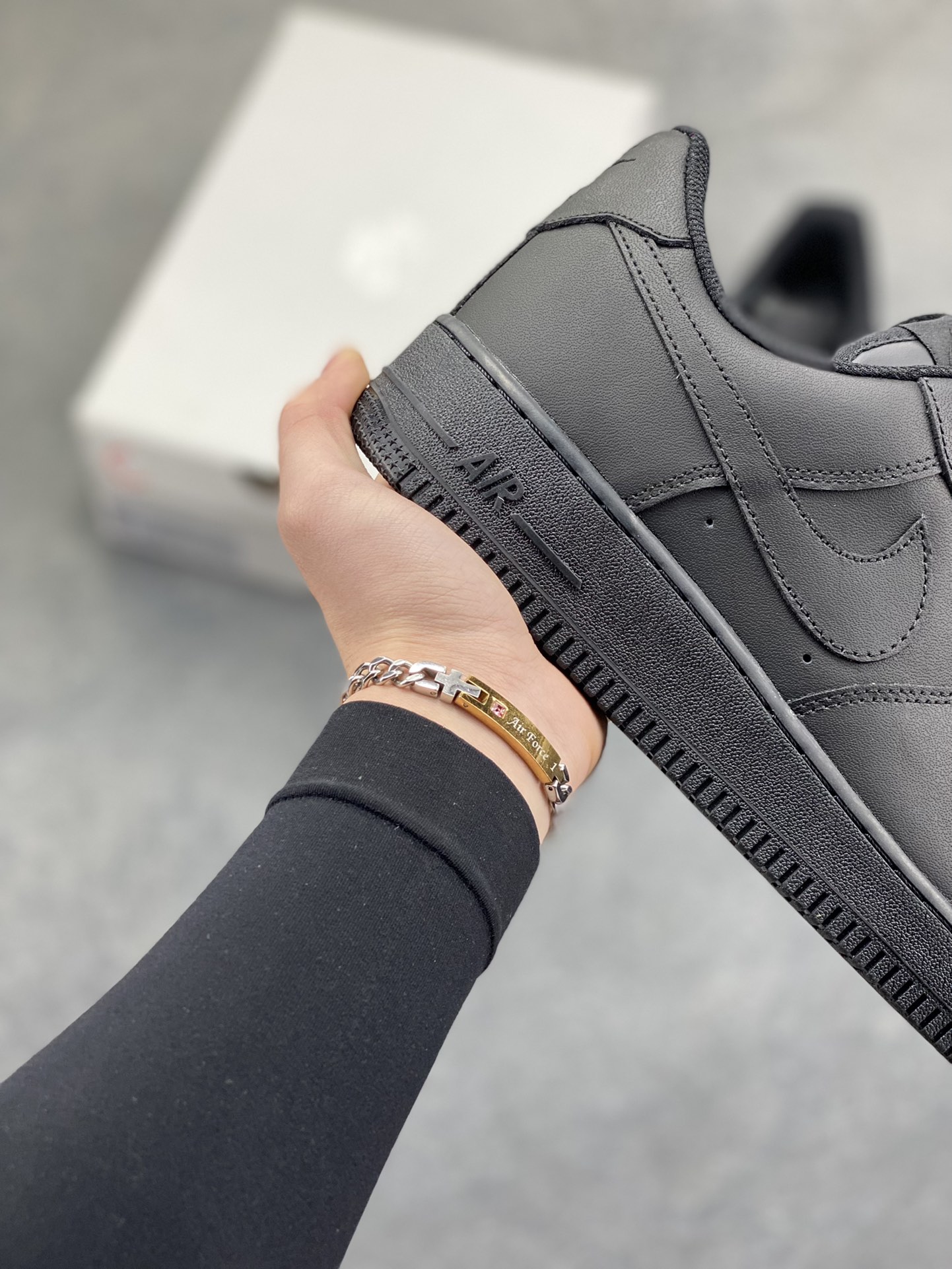 图片[6]-NIke Air Force 1 ‘07 Low 空军一号低帮 运动鞋 休闲鞋 折边针车 工艺难度大 原楦头原纸板 原装鞋盒 定制五金配件 内置全掌气垫 原厂鞋底 货号：CW2288-001 尺码：36 36.5 37.5 38 38.5 39 40 40.5 41 42 42.5 43 44 44.5 45-选品中心