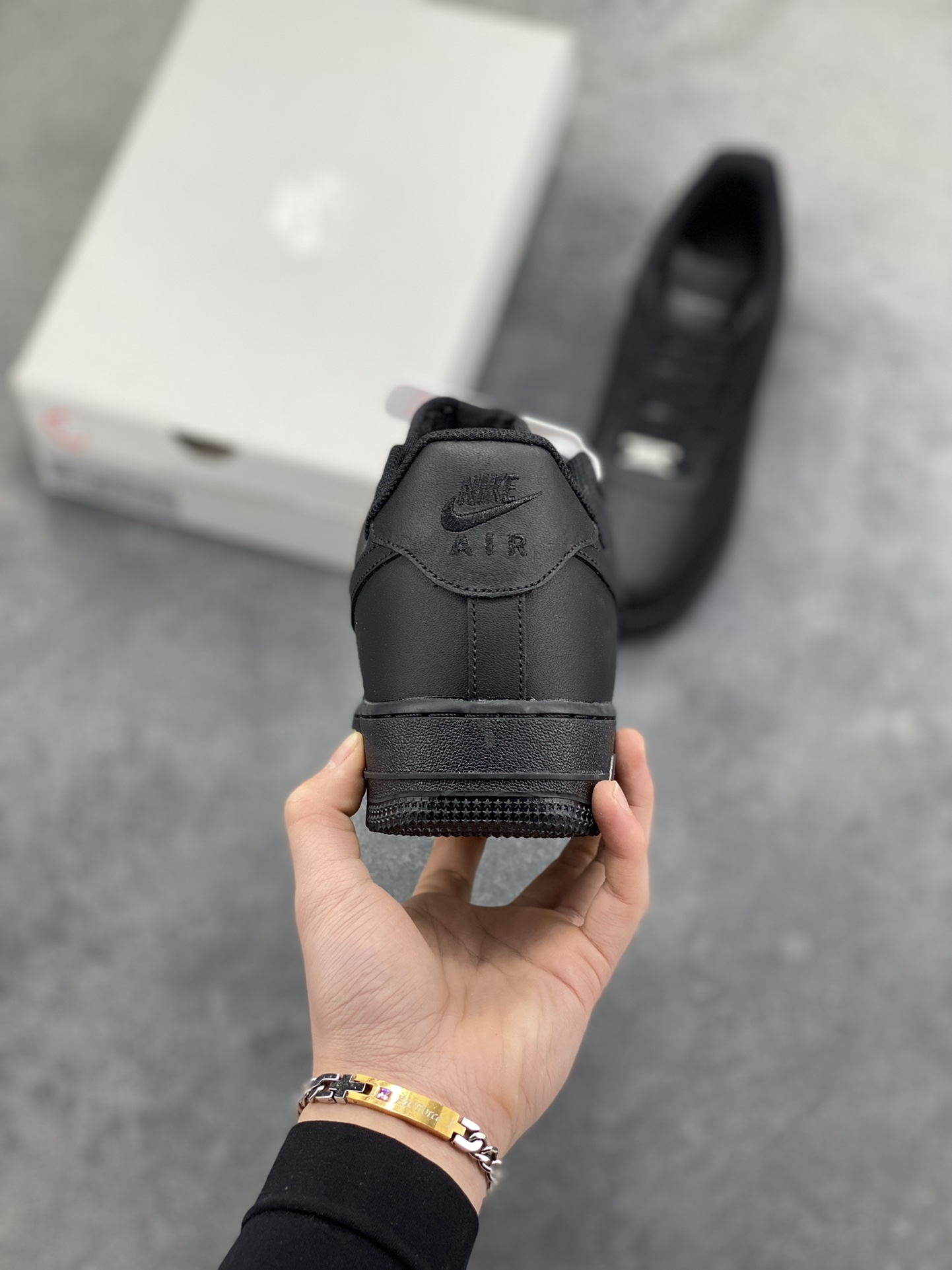 图片[4]-NIke Air Force 1 ‘07 Low 空军一号低帮 运动鞋 休闲鞋 折边针车 工艺难度大 原楦头原纸板 原装鞋盒 定制五金配件 内置全掌气垫 原厂鞋底 货号：CW2288-001 尺码：36 36.5 37.5 38 38.5 39 40 40.5 41 42 42.5 43 44 44.5 45-选品中心