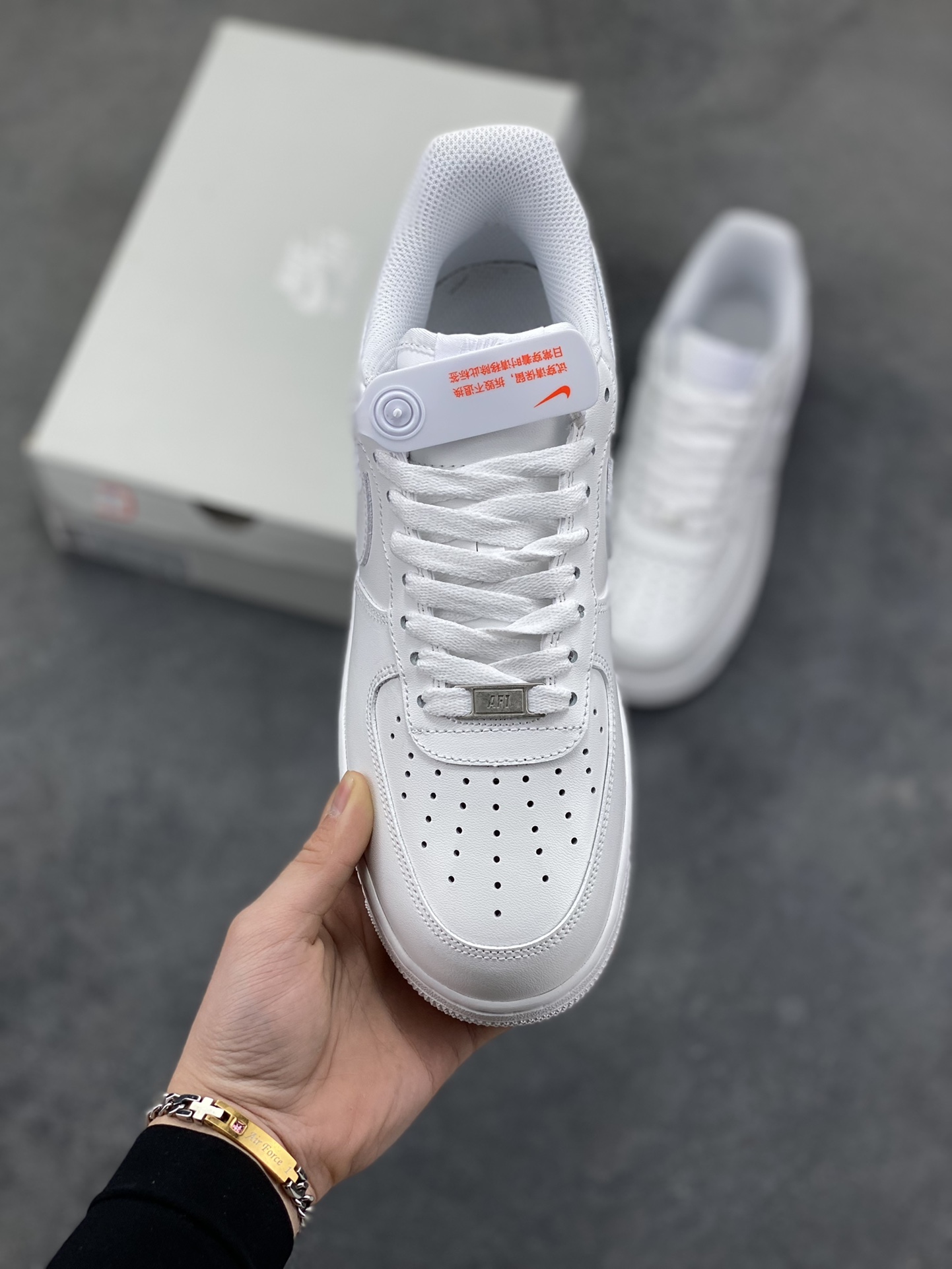 图片[2]-NIke Air Force 1 ‘07 Low 空军一号低帮 运动鞋 休闲鞋 折边针车 工艺难度大 原楦头原纸板 原装鞋盒 定制五金配件 内置全掌气垫 原厂鞋底 货号：CW2288-111 尺码：36 36.5 37.5 38 38.5 39 40 40.5 41 42 42.5 43 44 44.5 45-选品中心