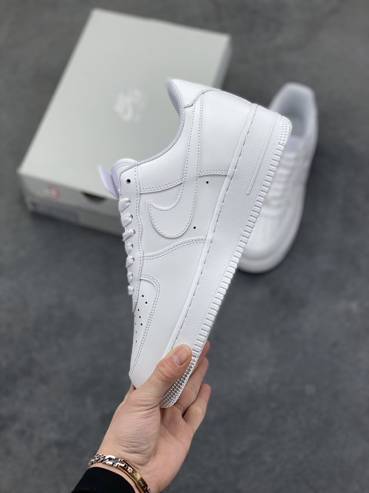 图片[3]-NIke Air Force 1 ‘07 Low 空军一号低帮 运动鞋 休闲鞋 折边针车 工艺难度大 原楦头原纸板 原装鞋盒 定制五金配件 内置全掌气垫 原厂鞋底 货号：CW2288-111 尺码：36 36.5 37.5 38 38.5 39 40 40.5 41 42 42.5 43 44 44.5 45-选品中心