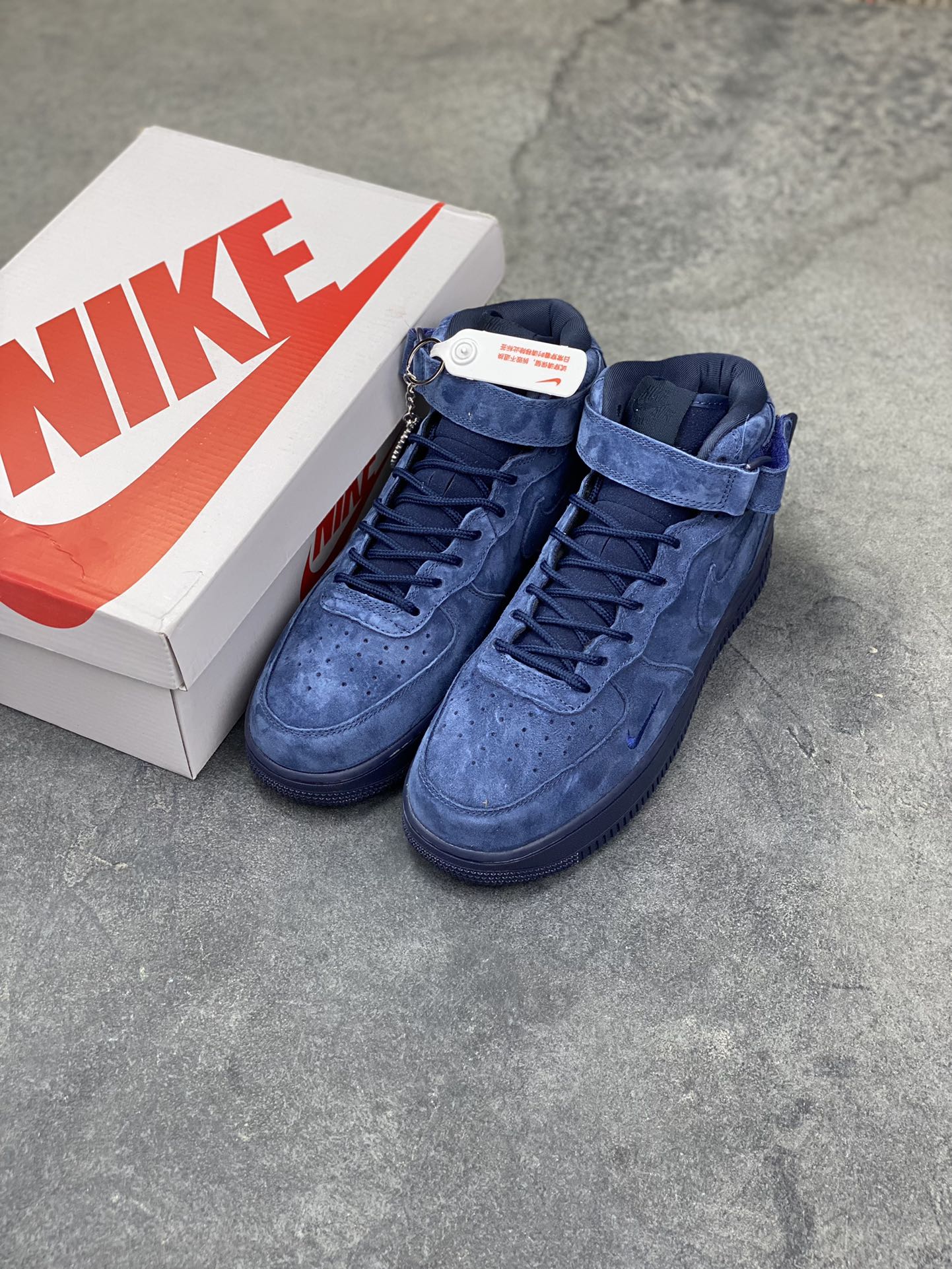 图片[8]-NIke Air Force 1 ‘07 Low 空军一号低帮 运动鞋 休闲鞋 折边针车 工艺难度大 原楦头原纸板 原装鞋盒 定制五金配件 内置全掌气垫 原厂鞋底 货号：DV0788-006 尺码：36 36.5 37.5 38 38.5 39 40 40.5 41 42 42.5 43 44 44.5 45-选品中心