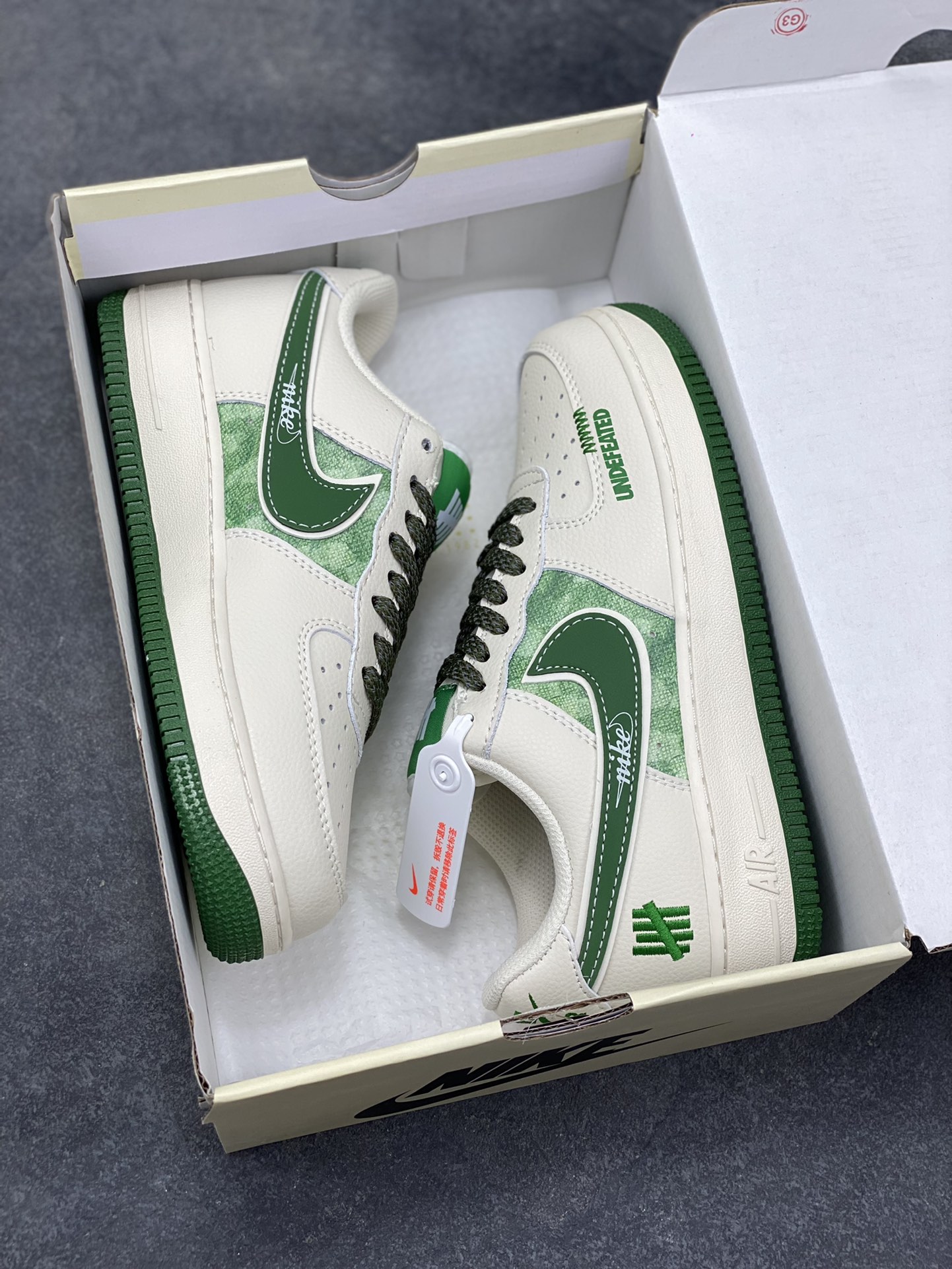 图片[9]-NIke Air Force 1 ‘07 Low 空军一号低帮 运动鞋 休闲鞋 折边针车 工艺难度大 原楦头原纸板 原装鞋盒 定制五金配件 内置全掌气垫 原厂鞋底 货号：XY2025-005 尺码：36 36.5 37.5 38 38.5 39 40 40.5 41 42 42.5 43 44 44.5 45-选品中心