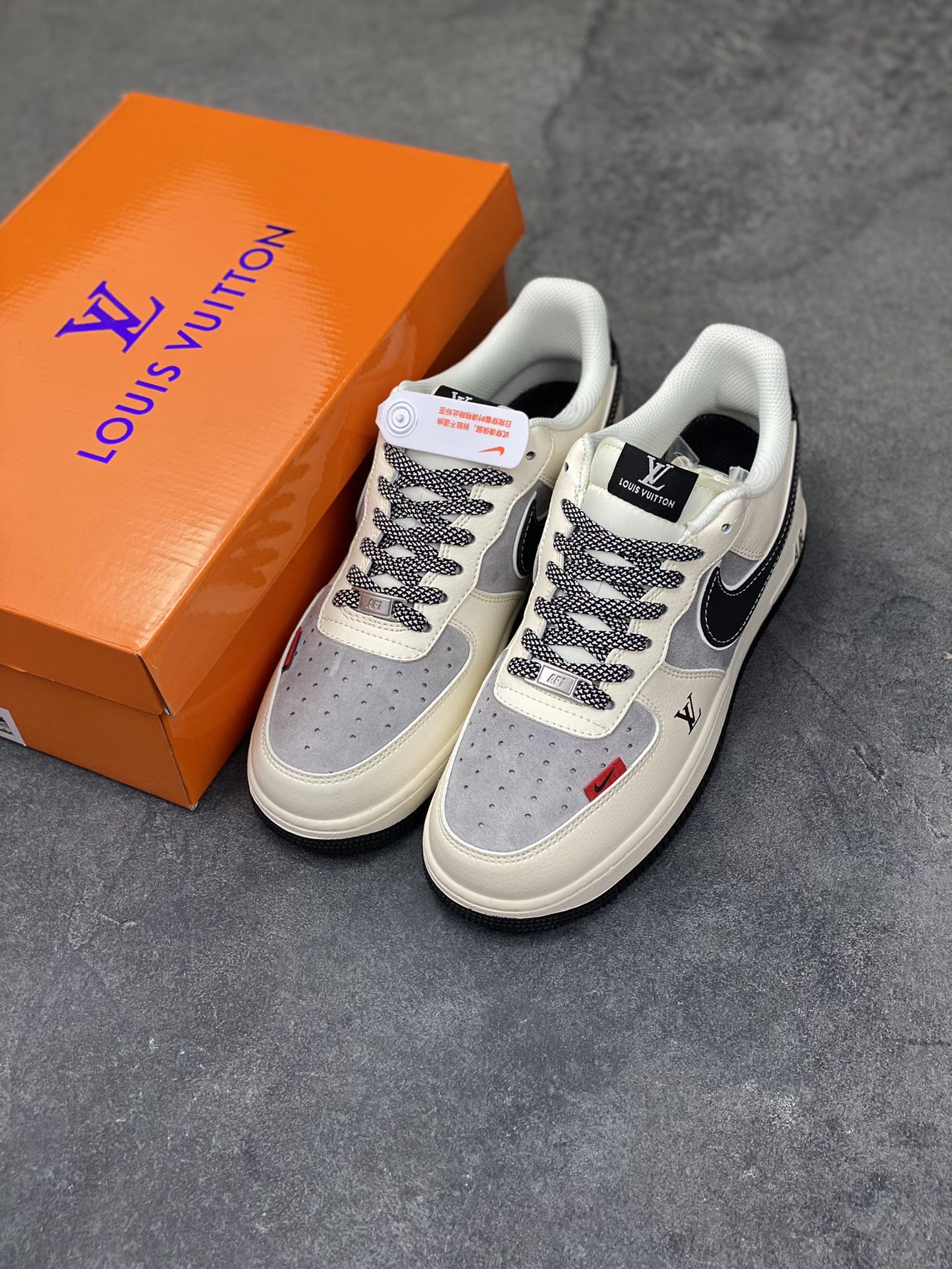 图片[8]-高端定制Nike Air Force 1 ‘07 Low “路易威登联名——黑灰麂皮” 高端定制 低帮休闲板鞋 定制鞋盒 大厂纯原品质出货 超高清洁度 皮料切割干净无任何毛边 细节完美 货号：XD9314-619 尺码：36 36.5 37.5 38 38.5 39 40 40.5 41 42 42.5 43 44 44.5 45-选品中心