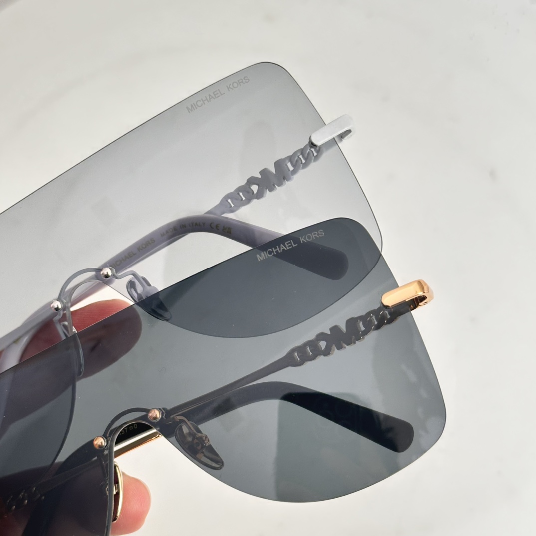 ‼️MICHAEL KORS🌟🌟🌟MODEL：MK1148🌟🌟🌟SIZE：137口0-140🌟🌟🌟