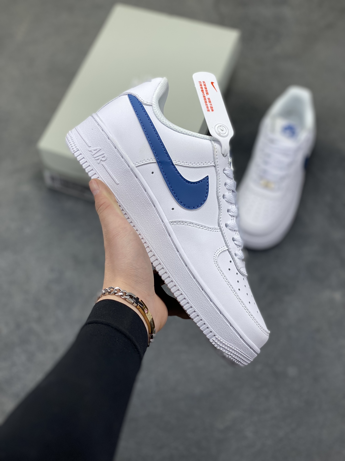 NIke Air Force 1 ‘07 Low 空军一号低帮 运动鞋 休闲鞋 折边针车 工艺难度大 原楦头原纸板 原装鞋盒 定制五金配件 内置全掌气垫 原厂鞋底 货号：FJ4146-123 尺码：36 36.5 37.5 38 38.5 39 40 40.5 41 42 42.5 43 44 44.5 45-选品中心