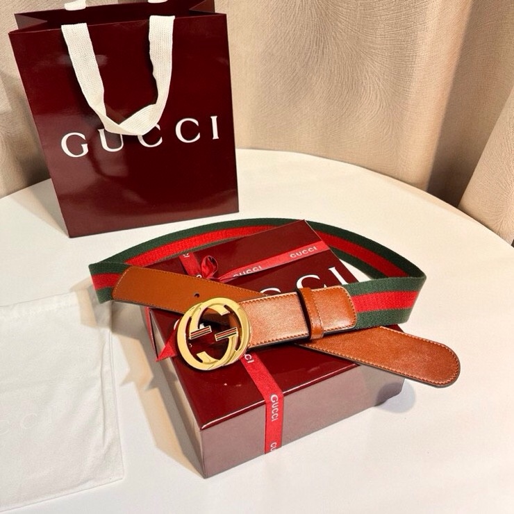 Gucci 这款男士腰带亮眼吸睛