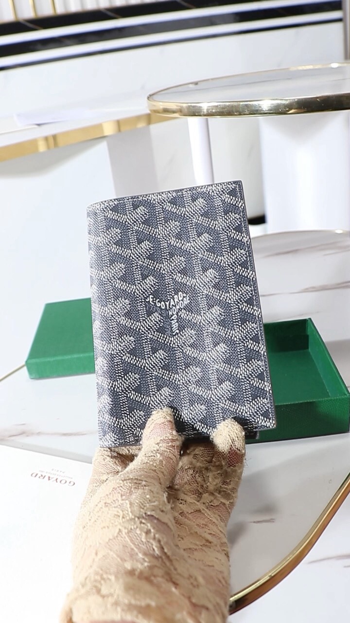 Funda de pasaporte gris