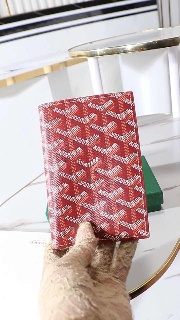 Funda para pasaporte roja