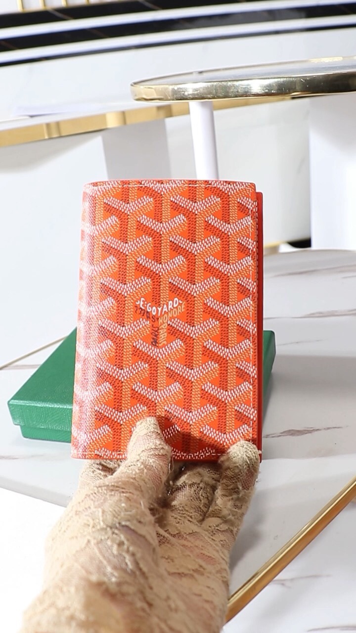 Funda para pasaporte naranja