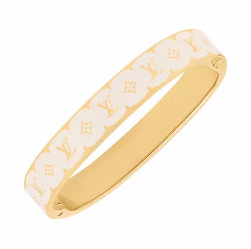 】LV手镯👍原版制作、高版本 厚金电镀✨每一个细节媲美专柜正品，业内仅此一家全世界专柜自购正品打版，这样