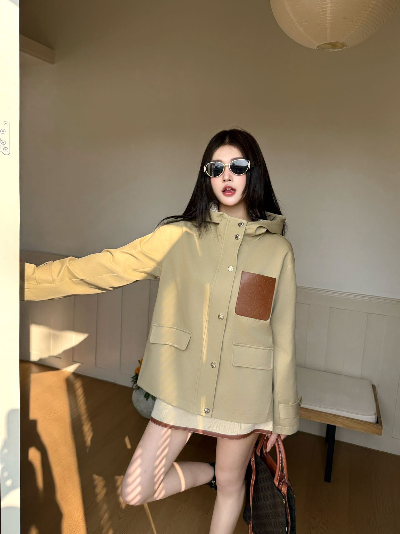 NO:697367,,,19860909,,,Women's clothing