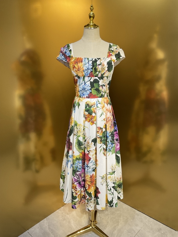 NO:855981,DG original blooming cotton cotton small sleeve pleated suspender dress smlxlxxl 279, Dolce & Gabbana-clothing, Dolce&Gabbana, skirts,19860909DG 原版百花齐放棉布小吊袖皱褶吊带连衣裙smlxlxxl 279款,杜嘉班纳-服装,Dolce&Gabbana,skirts,,Women's clothing