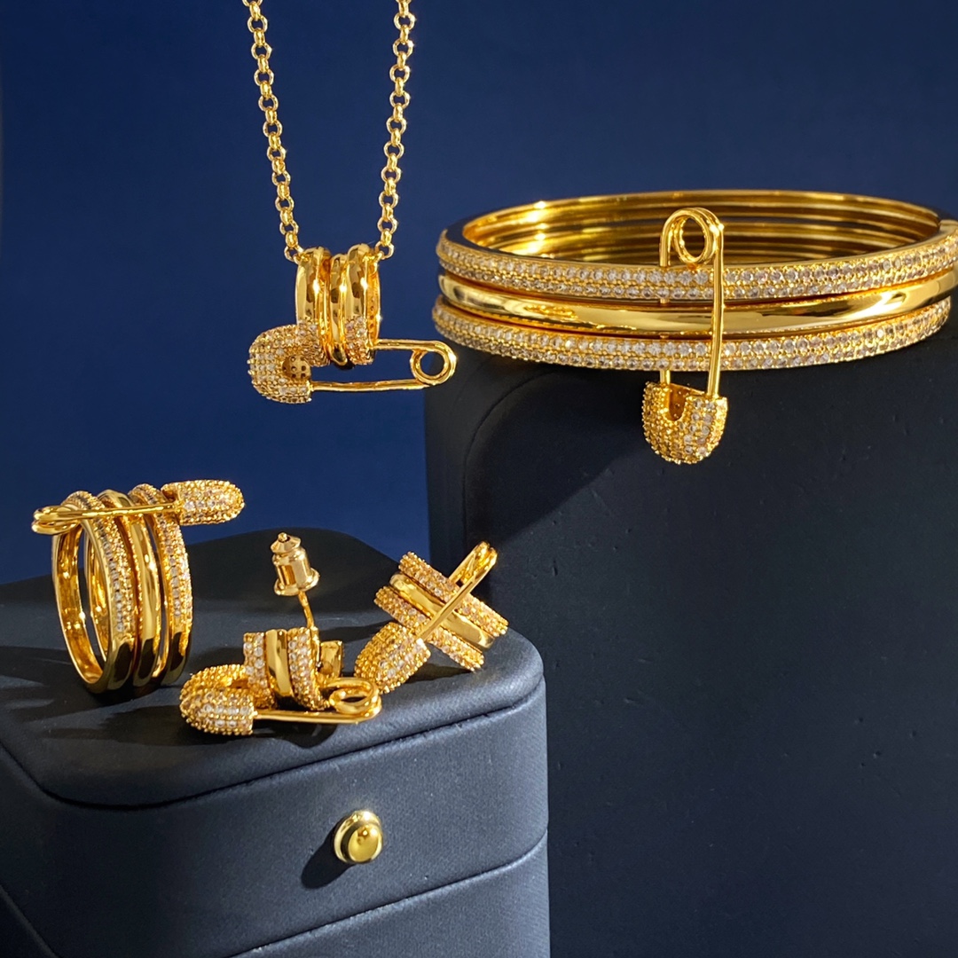 Moncler Haute Couture Haute Couture Fine Jewelry Necklace Bracelet Ring 2