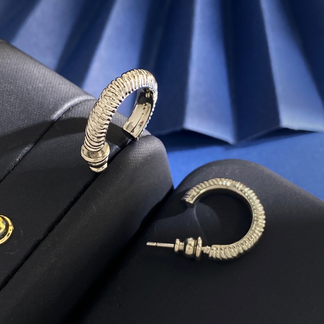 Bottega Veneta Haute Joaillerie Fine Jewelry Earrings Necklace Ring 7
