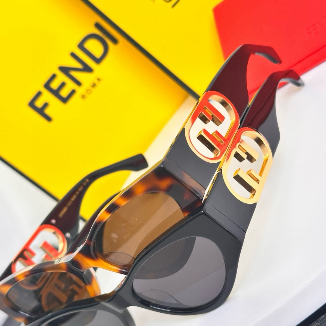 fendi glasses ‼ FENDL FE40049 O’Lock 。 ， O'Lock — photo 7