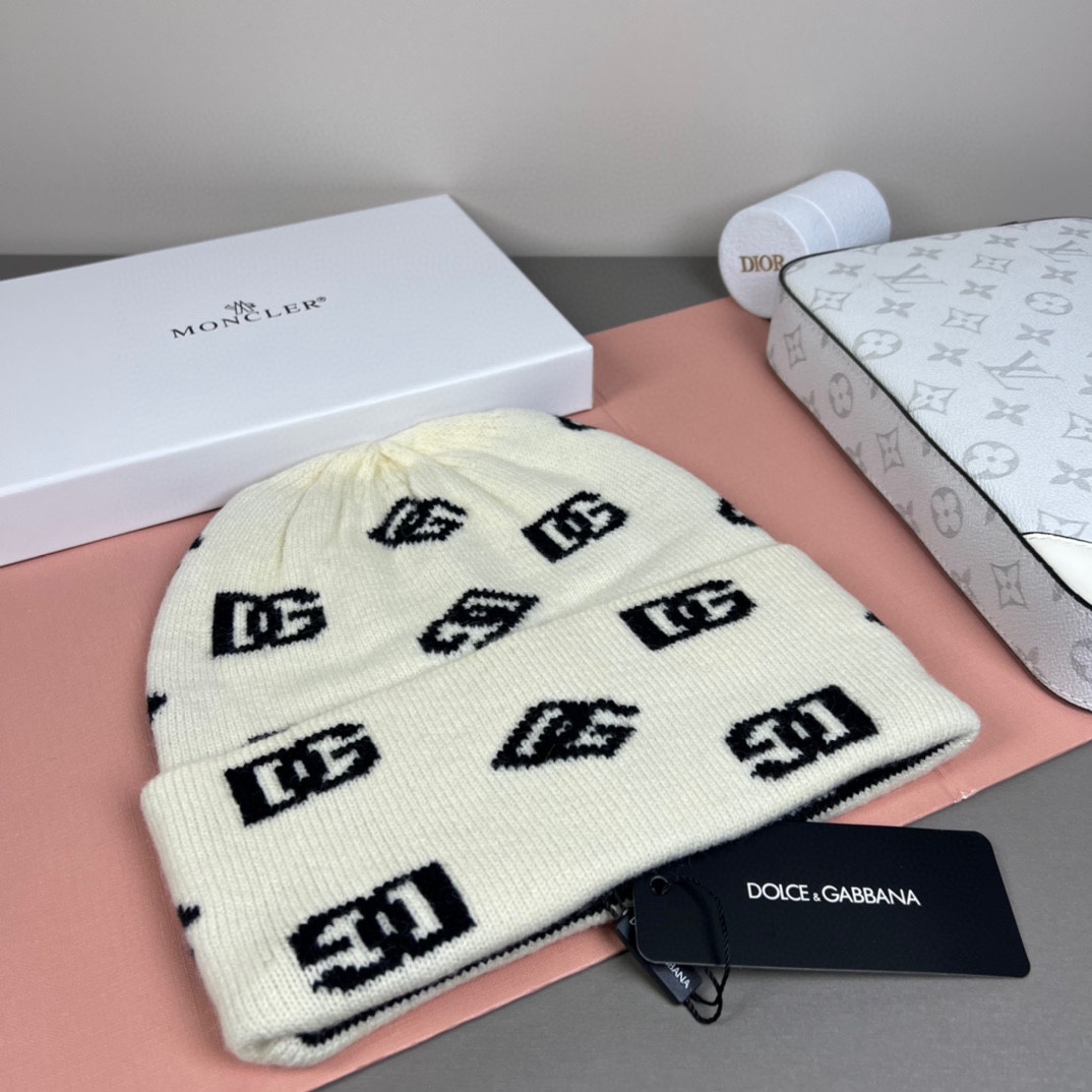 配防尘袋，杜嘉班纳 Dolce&Gabbana 官网原单复刻.真心很好💓有质感又非常百搭的款式，男女通用