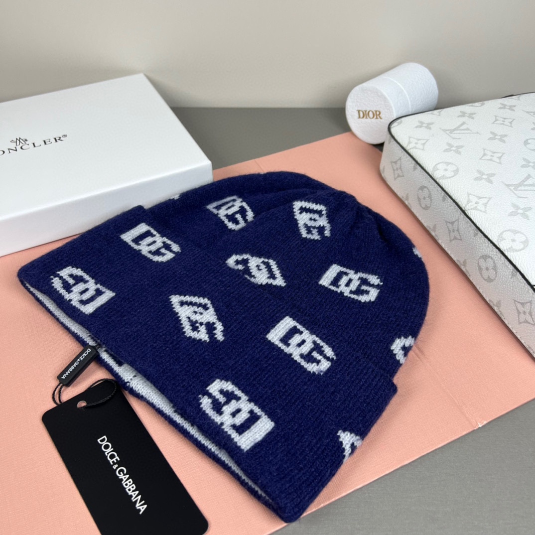 配防尘袋，杜嘉班纳 Dolce&Gabbana 官网原单复刻.真心很好💓有质感又非常百搭的款式，男女通用