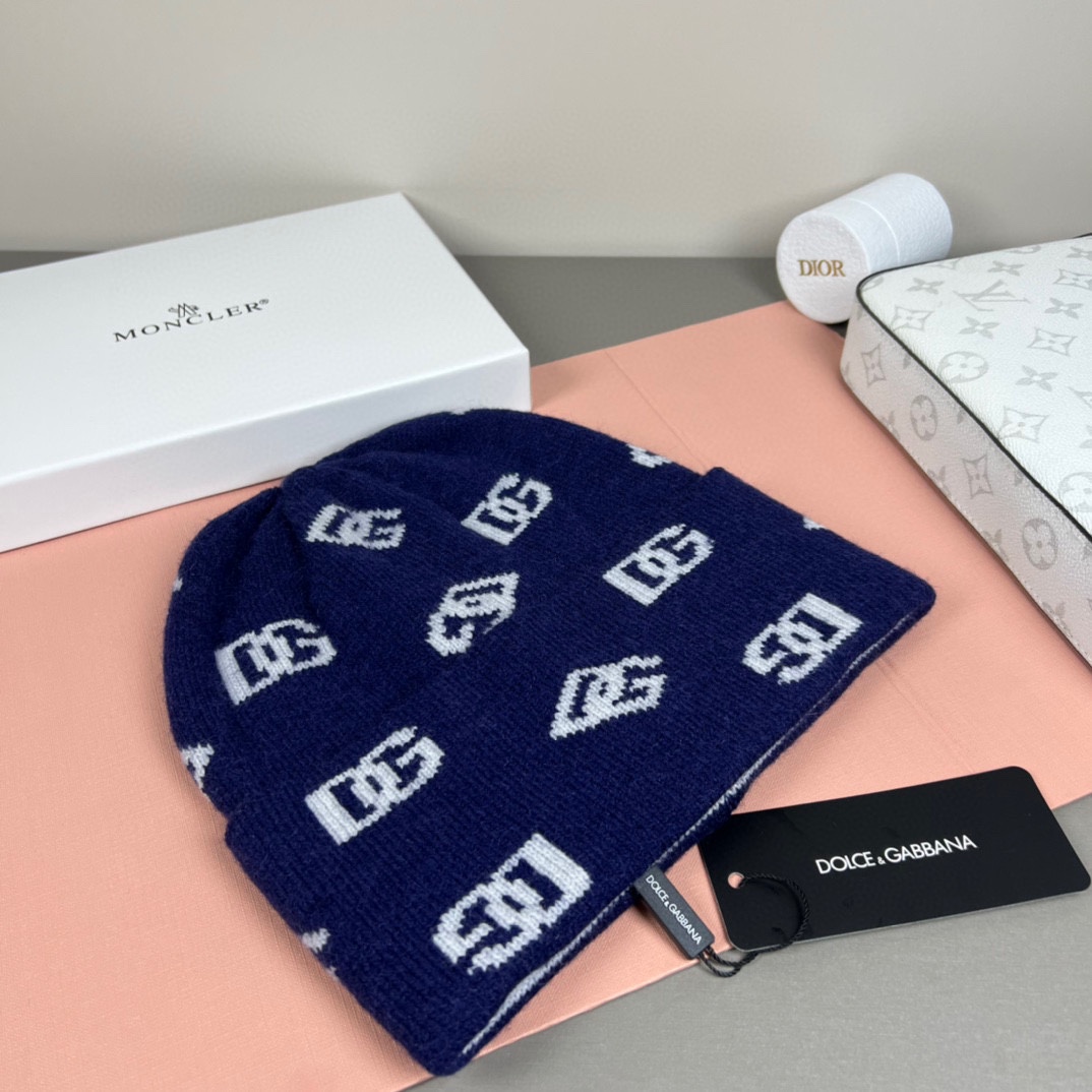 配防尘袋，杜嘉班纳 Dolce&Gabbana 官网原单复刻.真心很好💓有质感又非常百搭的款式，男女通用