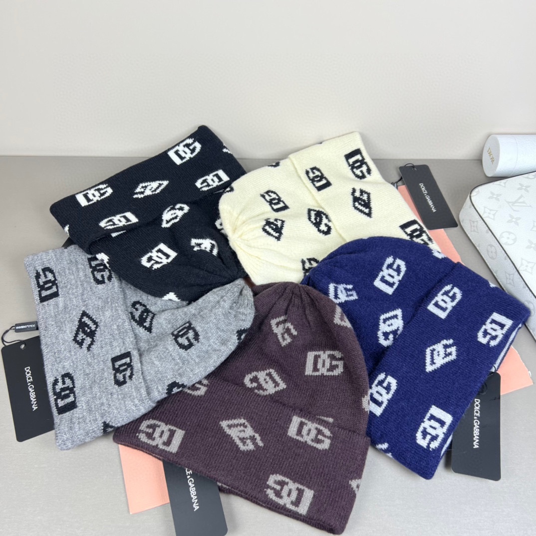 配防尘袋，杜嘉班纳 Dolce&Gabbana 官网原单复刻.真心很好💓有质感又非常百搭的款式，男女通用