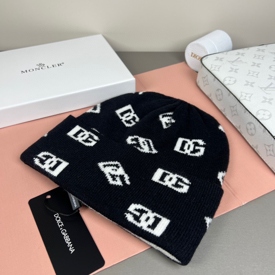 配防尘袋，杜嘉班纳 Dolce&Gabbana 官网原单复刻.真心很好💓有质感又非常百搭的款式，男女通用