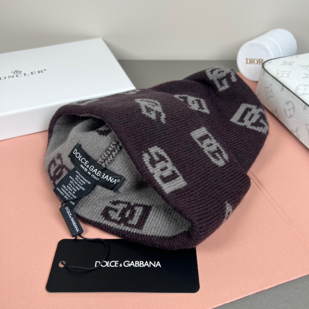 配防尘袋，杜嘉班纳 Dolce&Gabbana 官网原单复刻.真心很好💓有质感又非常百搭的款式，男女通用