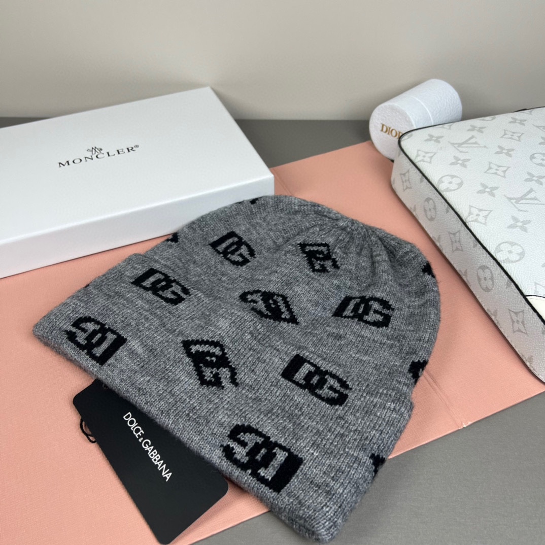 配防尘袋，杜嘉班纳 Dolce&Gabbana 官网原单复刻.真心很好💓有质感又非常百搭的款式，男女通用