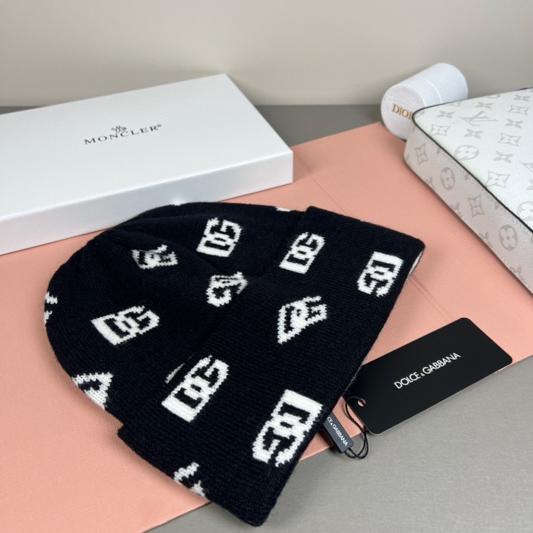 配防尘袋，杜嘉班纳 Dolce&Gabbana 官网原单复刻.真心很好💓有质感又非常百搭的款式，男女通用