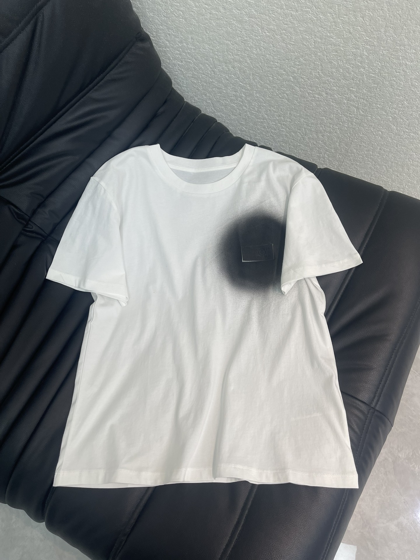 NO:708892,MM6 Margiela 26 new spring and summer splash-ink letter printed round neck short-sleeved T-shirt, loose and casual, minimalist version, size SML A,, masion margiela, masion margiela, T-shirt, tees, t-shirt,19860909MM6马吉拉26春夏新款泼墨字母印花圆领短袖T恤 宽松休闲 极简版 码数SML A,,masion margiela,masion margiela,T-shirt,tees，t-shirt,,Women's clothing