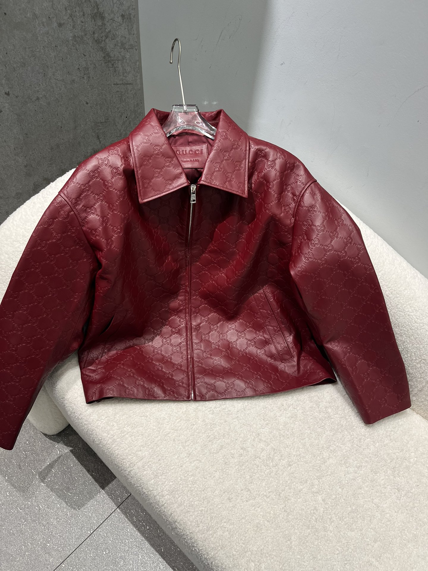 NO:872665,Gucci sheepskin embossed mid-length style in two colors, loose fit, size S- Xxl, loose fit, size will be replenished next time, Gucci-clothing, gucci, sheepskin,19860909古奇羊皮压花偏中长款两色,宽松版型 尺寸S- Xxl,宽松版型,尺寸下次补,古驰-服装,gucci,sheepskin,,Women's clothing
