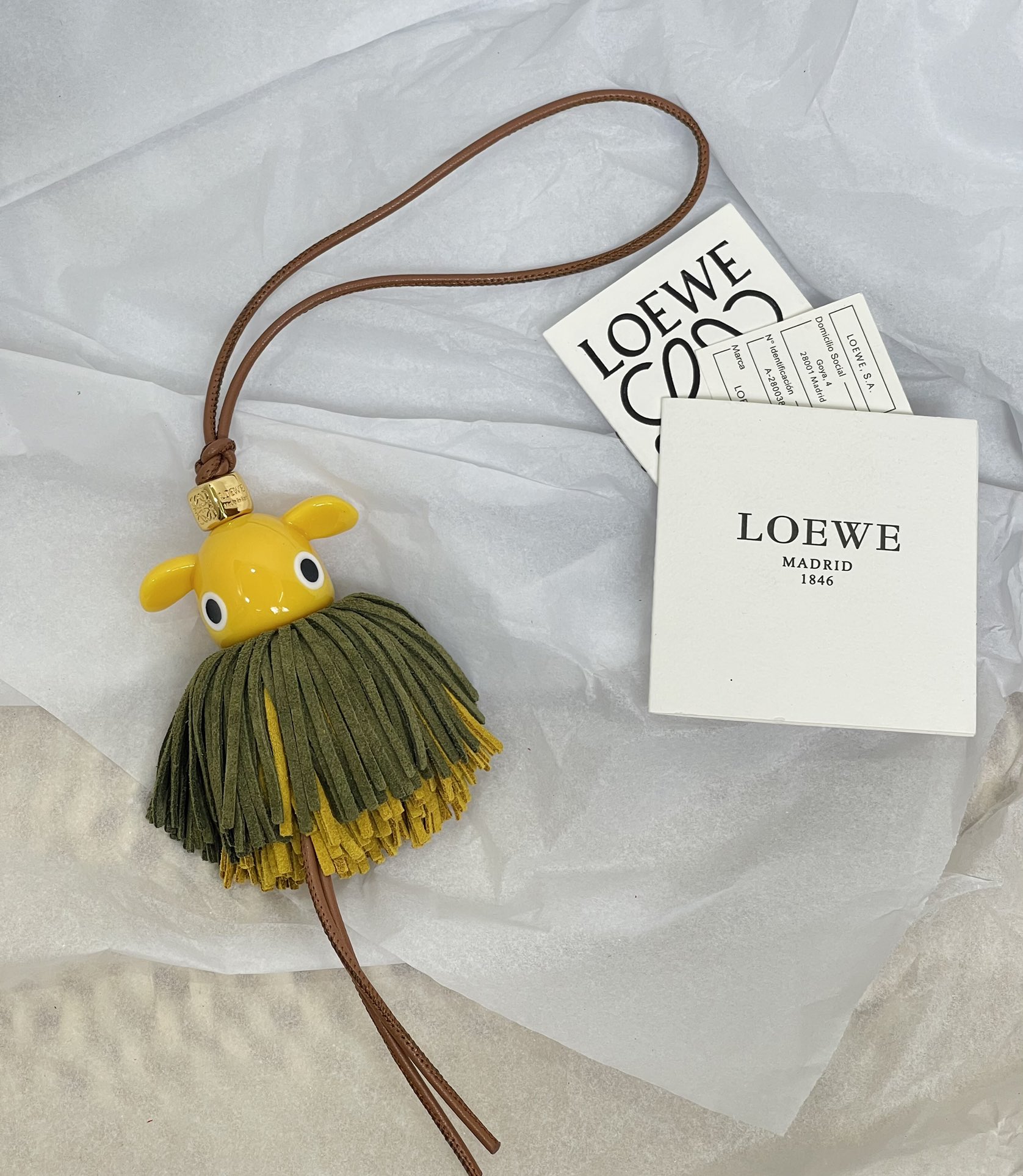 NO:714090,uzzle’s 10th anniversary limited elf pendant!  So cute!  Each limited elf has its own name!  Didi the Elf♀ Every baby is uniquely cute. I love it so much!  (The dice are made of all steel), Loewe wallet, loewe, wallets19860909uzzle十周年限定小精灵挂件！太可爱喽！ 每一个限定的小精灵都有专属的名字 ！迪迪小精灵♀ 每一只小宝宝都是独特的可爱 超喜欢！（骰子是全钢材质）,罗意威钱包,loewe,wallets,欧美剧