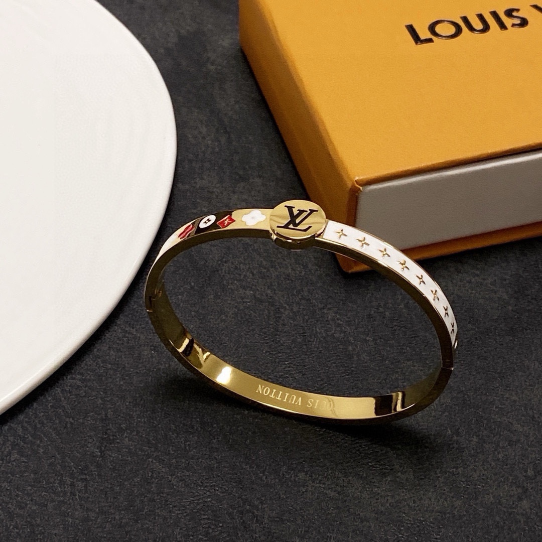 Louis Vuitton Haute Couture Haute Couture Fine Jewelry Necklace Bracelet 2