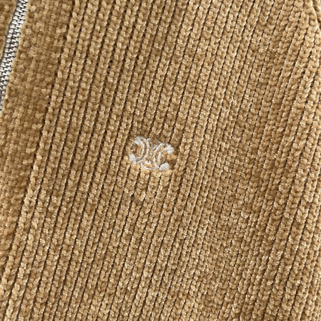 CE 26春季新款 撞色立领针织开衫 红色立领➕白色条纹点缀 简约又有层次感 秋冬季节超适合!立领保暖又