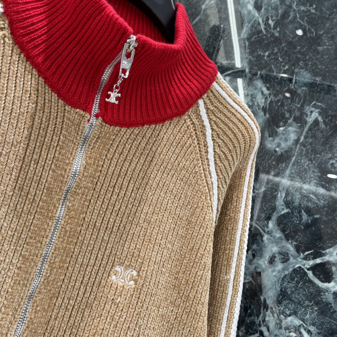 CE 26春季新款 撞色立领针织开衫 红色立领➕白色条纹点缀 简约又有层次感 秋冬季节超适合!立领保暖又